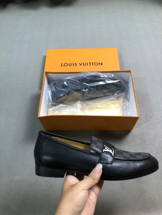 Louis Vuitton Casual Shoes - Stylish and Comfortable Footwear