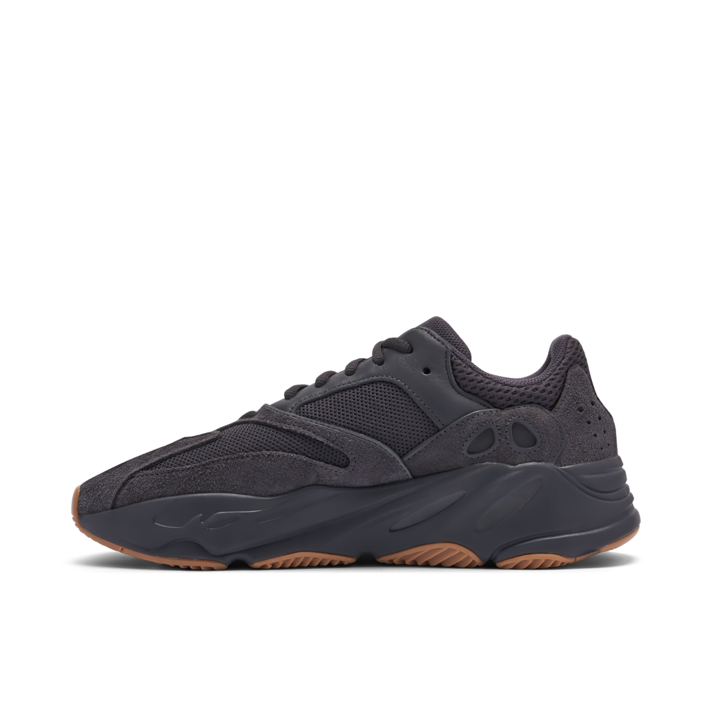 Yeezy 700 Utility Black